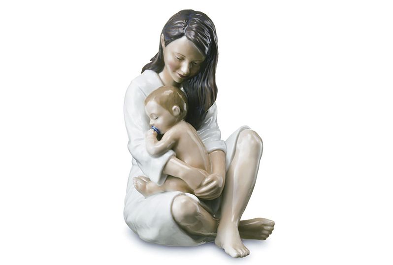 Figurine - Mamma con bimbo che dorme h 18.5